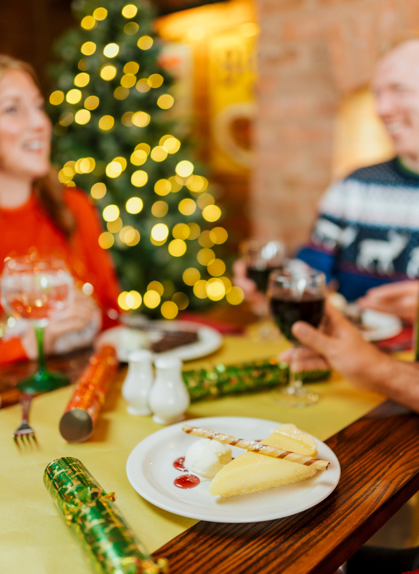 Festive Lunch & Dinner at The Jolly Sailor in Porthcawl
